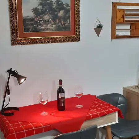 Appartamento Loft Lomelina, Roma, Metro Bologna Colosseo