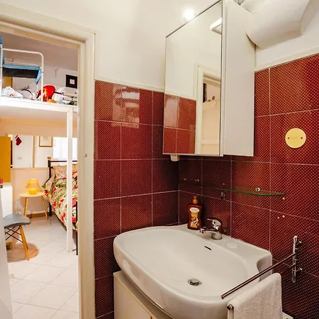 Appartamento Loft Lomelina, Roma, Metro Bologna Colosseo