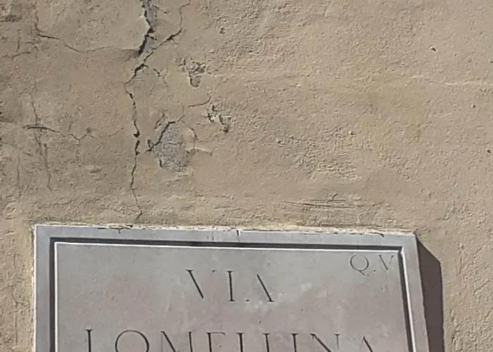 Lägenhet Loft Lomelina, Roma, Metro Bologna Colosseo *